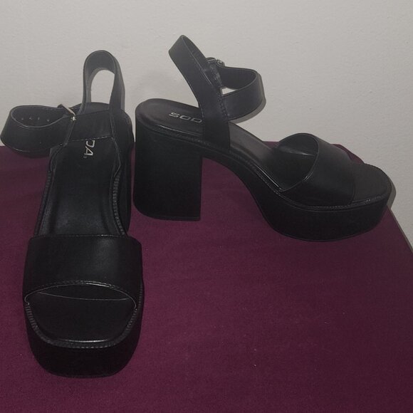 Soda Black Platform Sandals Size 9 - Picture 3 of 9